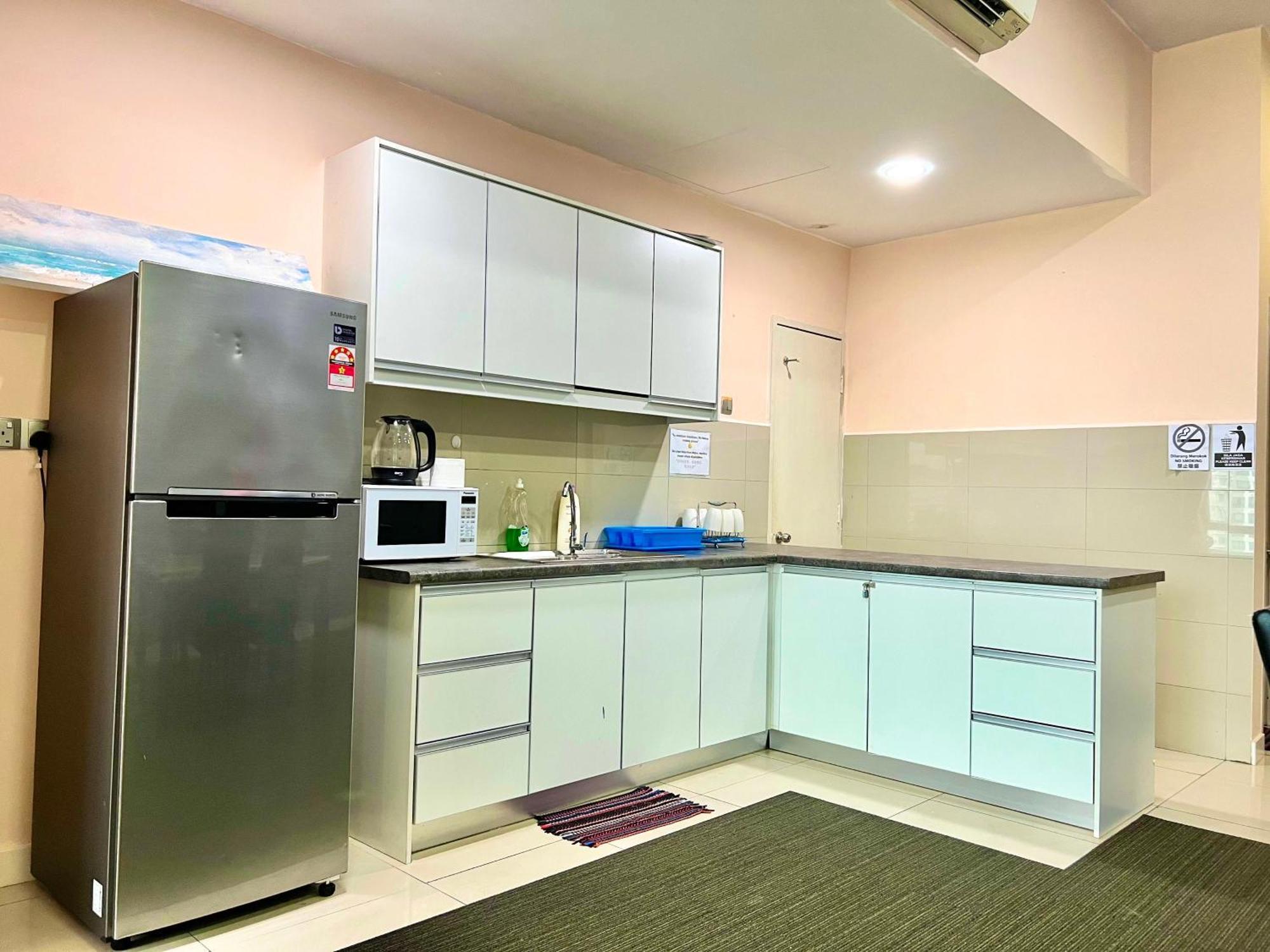 Capital O 90987 The Loft Residences Homestay @ Imago Shopping Mall 2 Kampong Sembulan Dış mekan fotoğraf